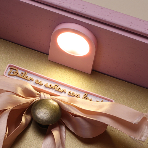 Luz LED regulable en cuadro para zapatillas de ballet